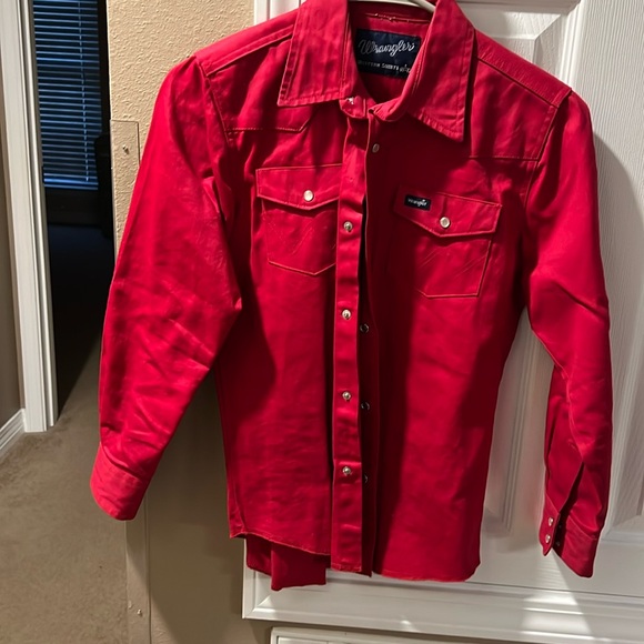 EUC Wrangler Button Down - Picture 1 of 1